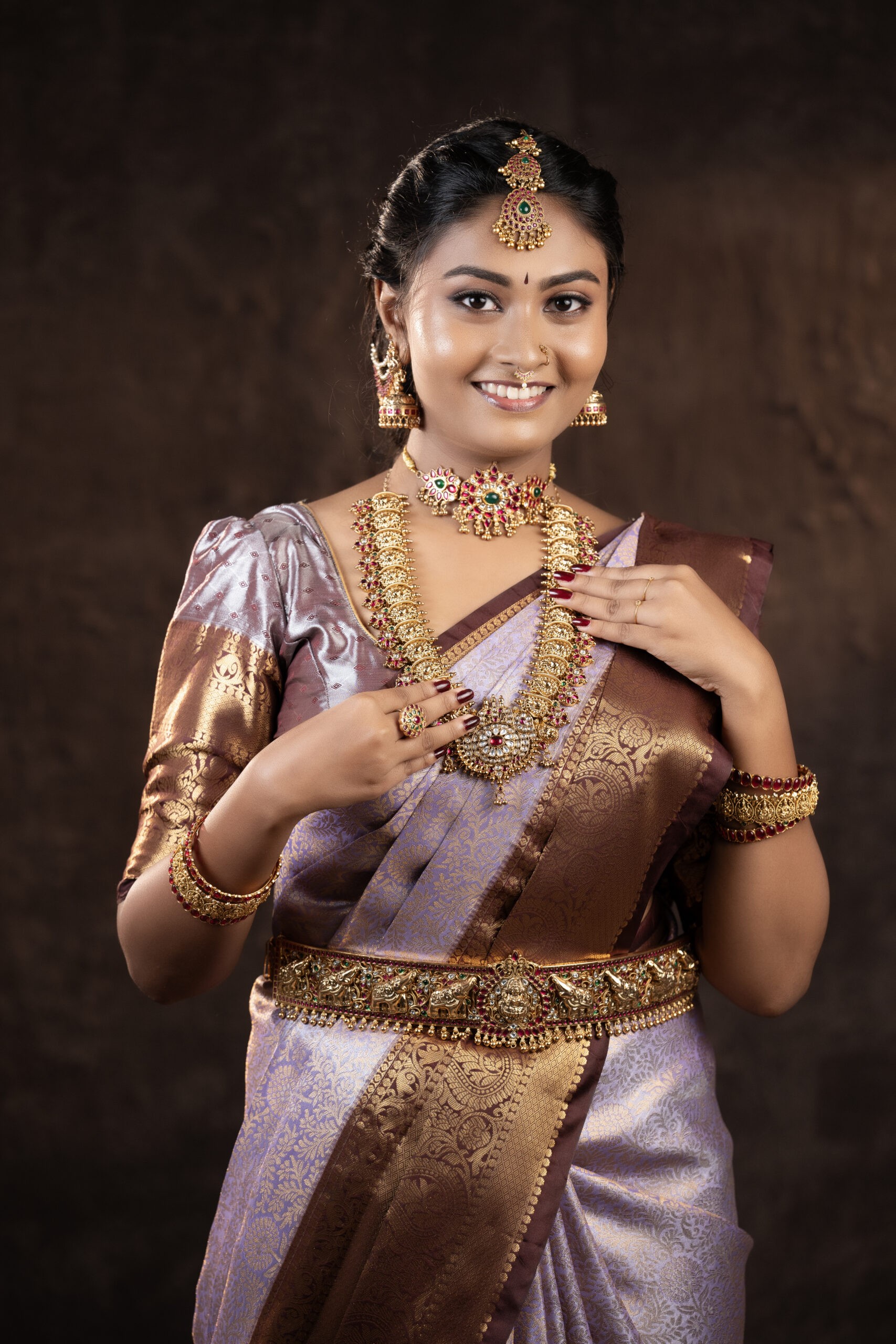 1001162796-scaled-1.jpg Beautiful HandMade Silver Jewellery Set For Rent - Image 1