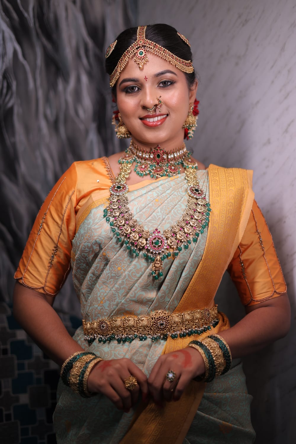 IMG-20251226-WA0137.jpg Jadau Kundan Bridal Jewellery For Rent - Image 1