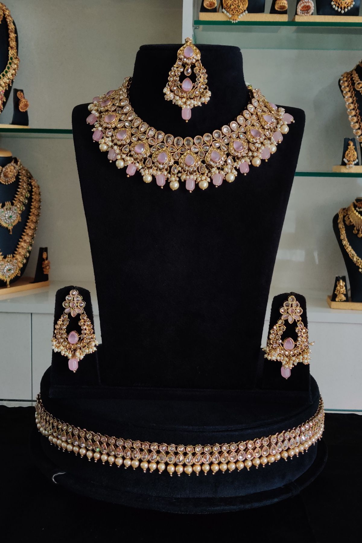 IMG_20241125_122248-1.jpg Light Pink Stone Kundan Necklace Set For Rent - Image 1