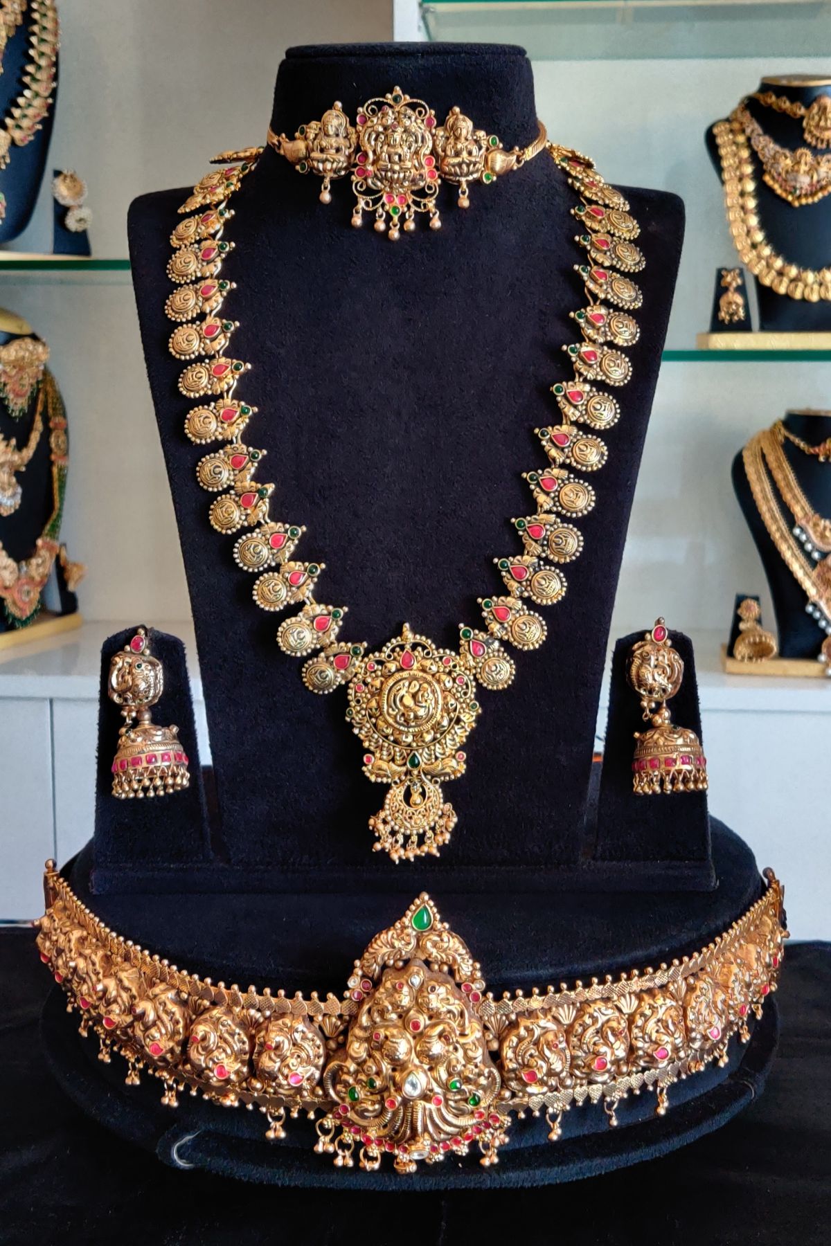 IMG_20251031_131331-1.jpg Silver Mixed Handmade Jewellery Set For Rent - Image 1