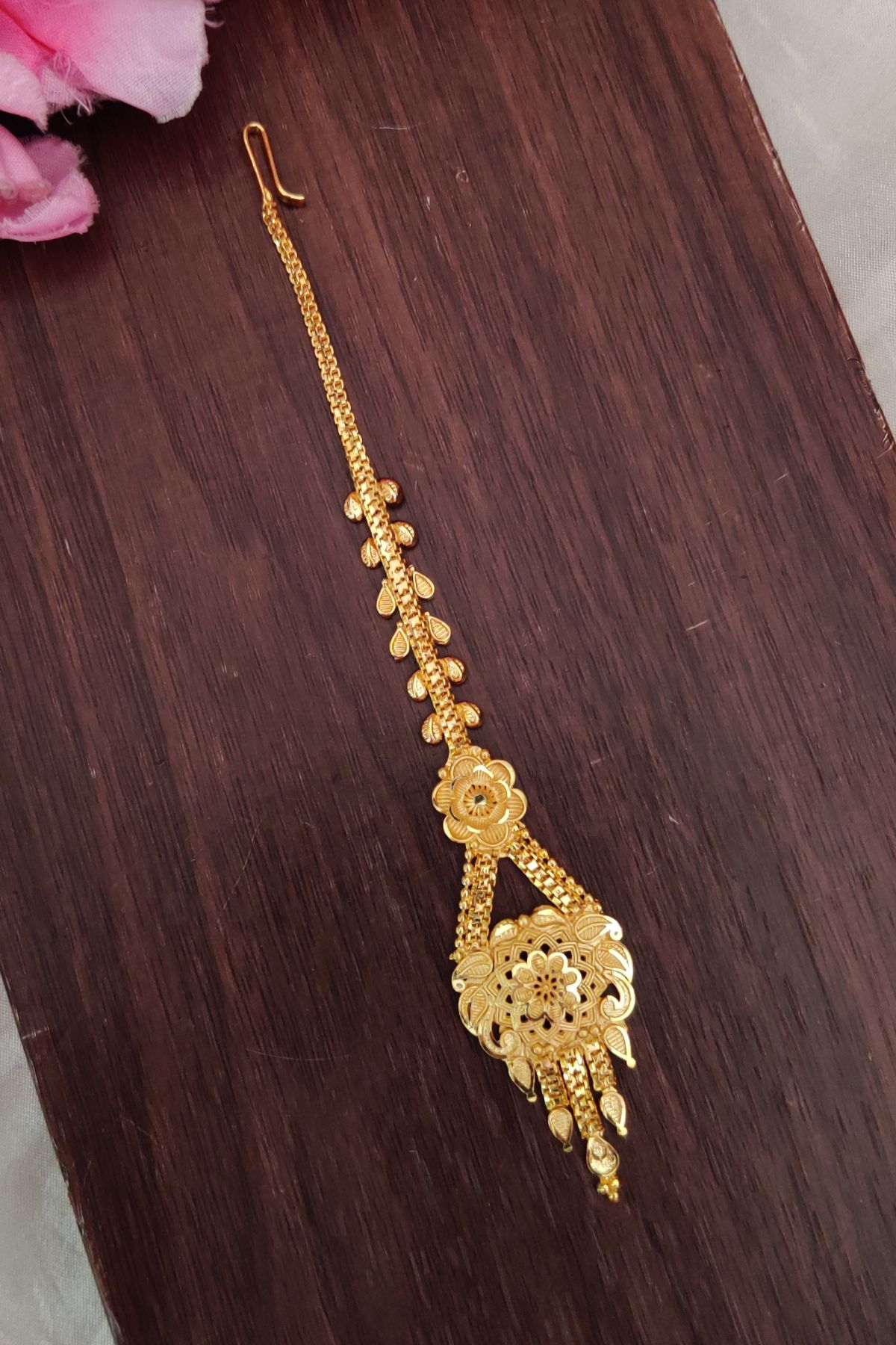 IMG_20251102_130742-2.jpg Beautiful Flower Designer Gold Finish Tikka - Image 1